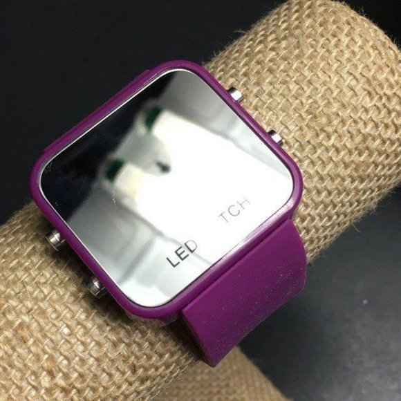 Silicone Led Watch Magenta Purple Mens Ladies Unisex Retro - Picture 2 of 3